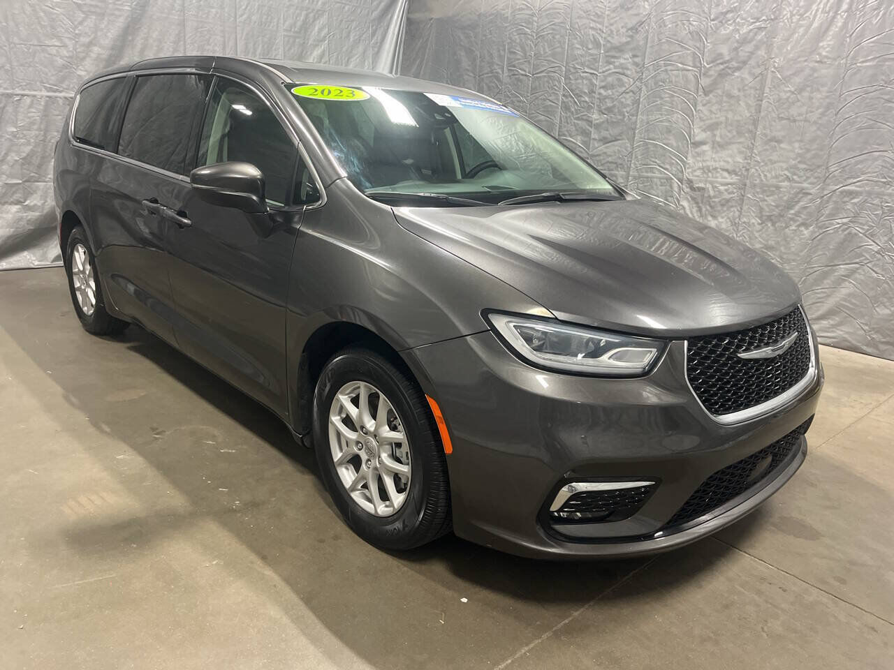 2023 CHRYSLER Pacifica