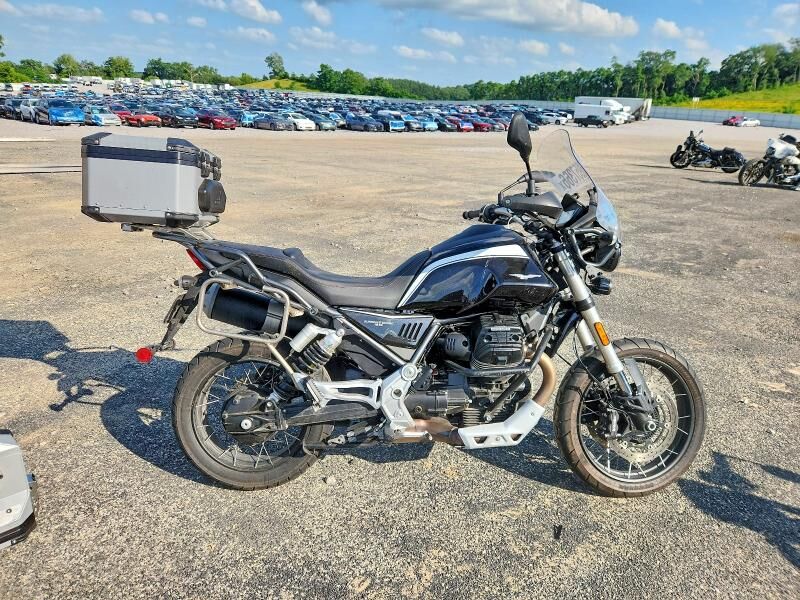 2022 MOTO GUZZI V85