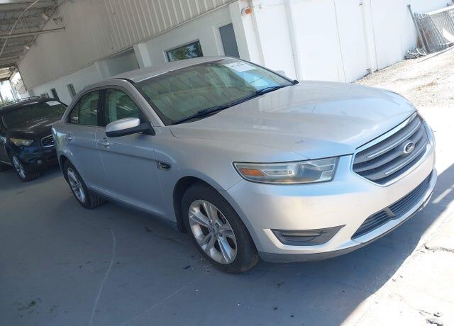 2013 FORD Taurus