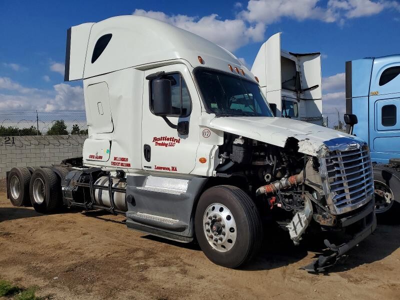 2017 FREIGHTLINER Cascadia