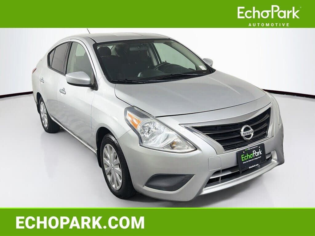 2016 NISSAN Versa
