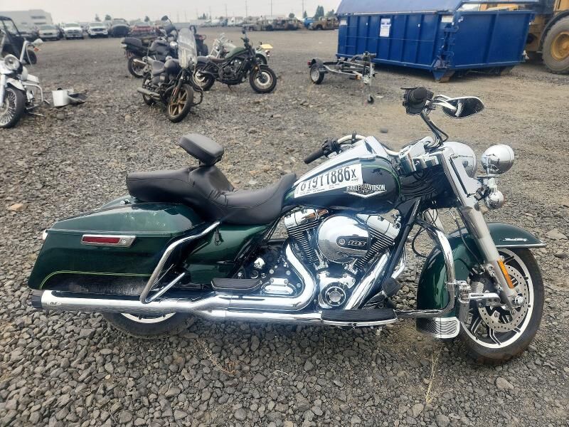 2015 HARLEY DAVIDSON Road King