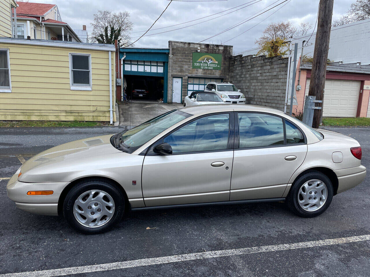 2000 SATURN SL2