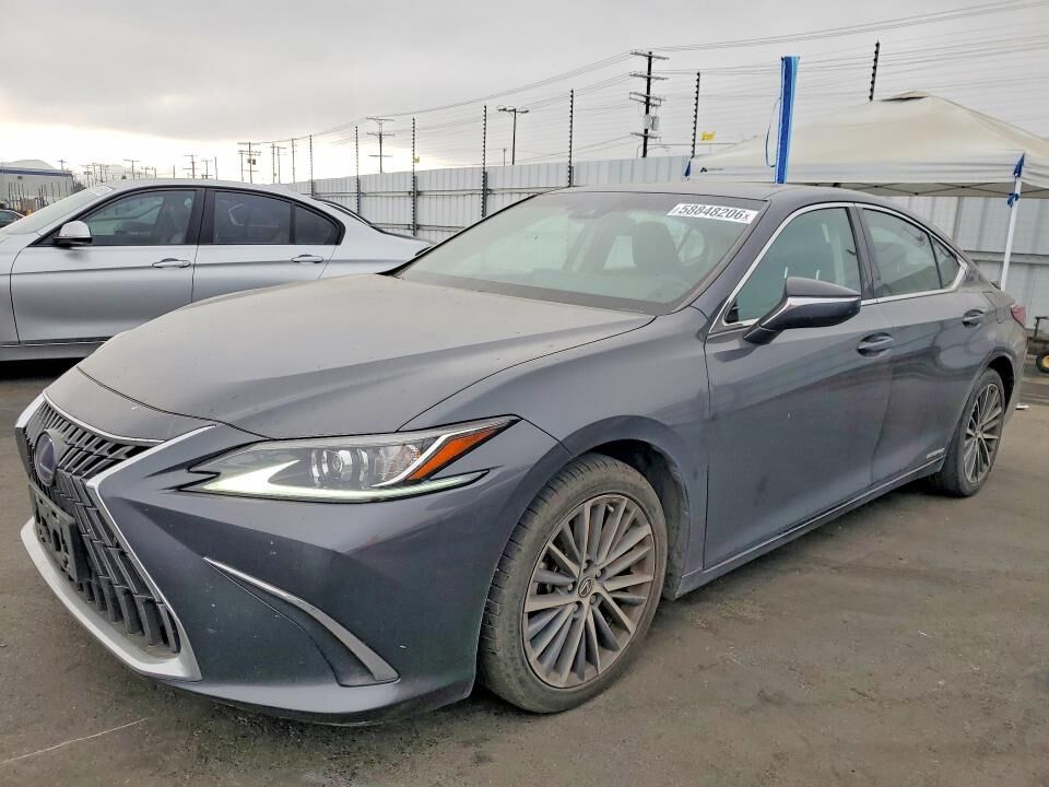 2022 LEXUS ES