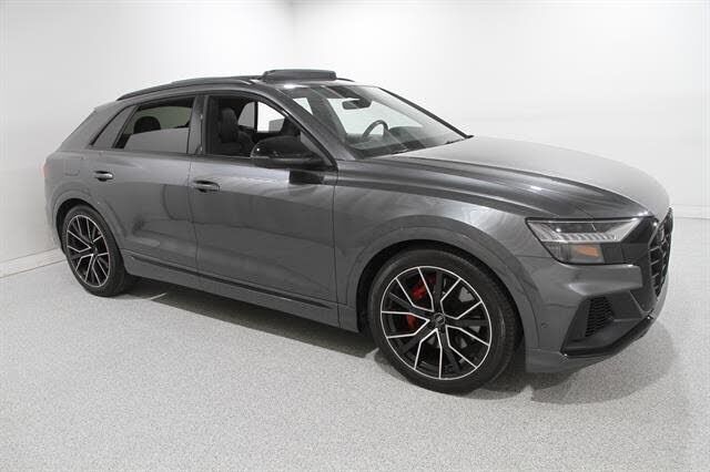 2023 AUDI SQ8