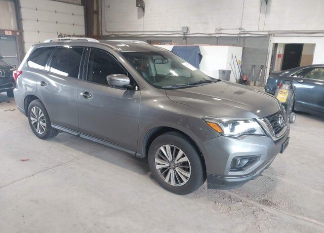 2018 NISSAN Pathfinder