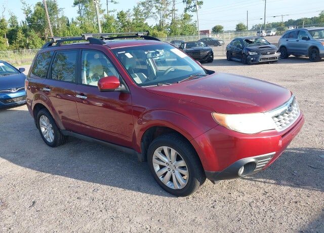 2013 SUBARU Forester
