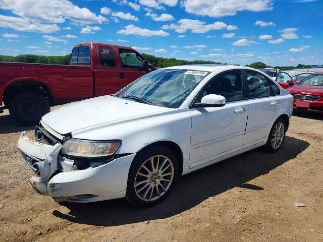2010 VOLVO S40