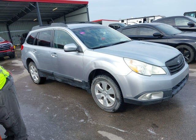 2012 SUBARU Outback