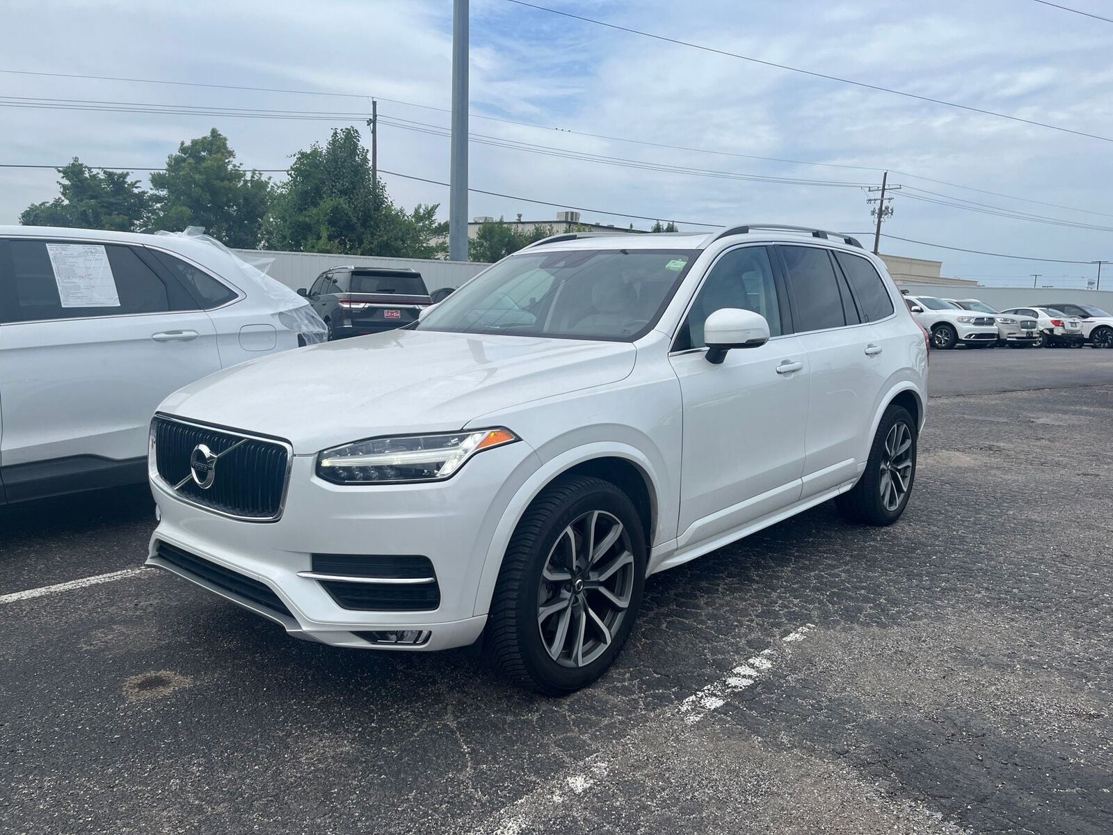 2019 VOLVO XC90