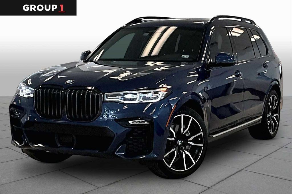 2022 BMW X7