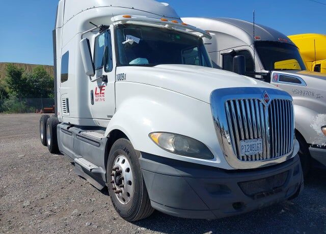 2016 INTERNATIONAL LF687