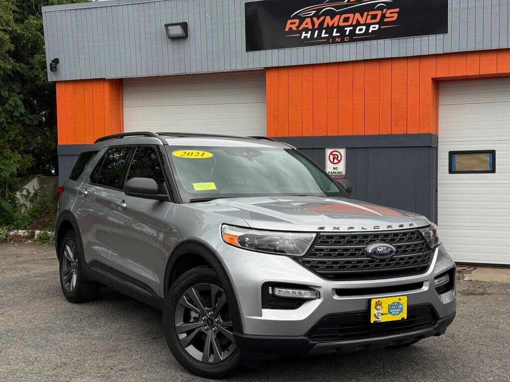 2021 FORD Explorer