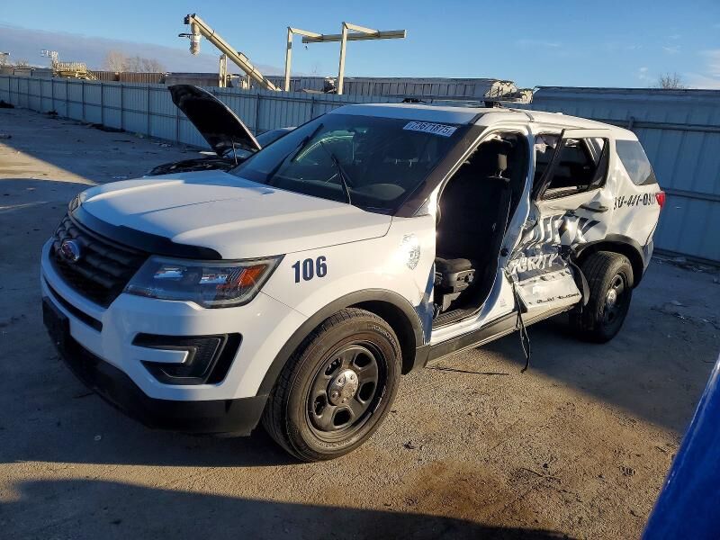 2017 FORD Explorer