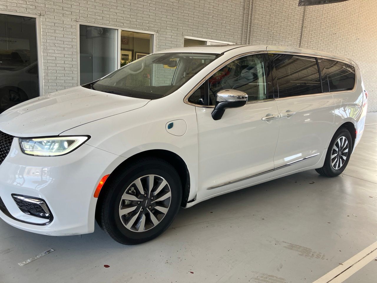 2023 CHRYSLER Pacifica