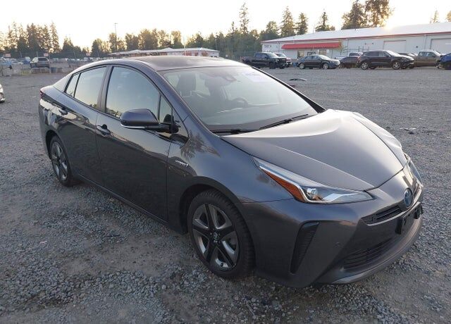 2019 TOYOTA PRIUS