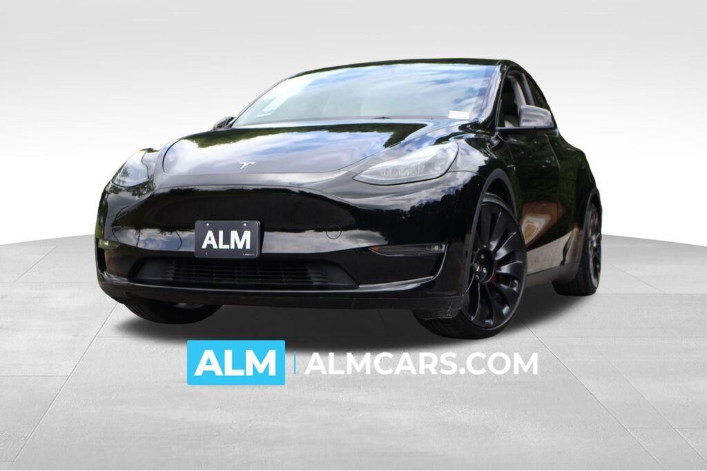 2023 TESLA Model Y