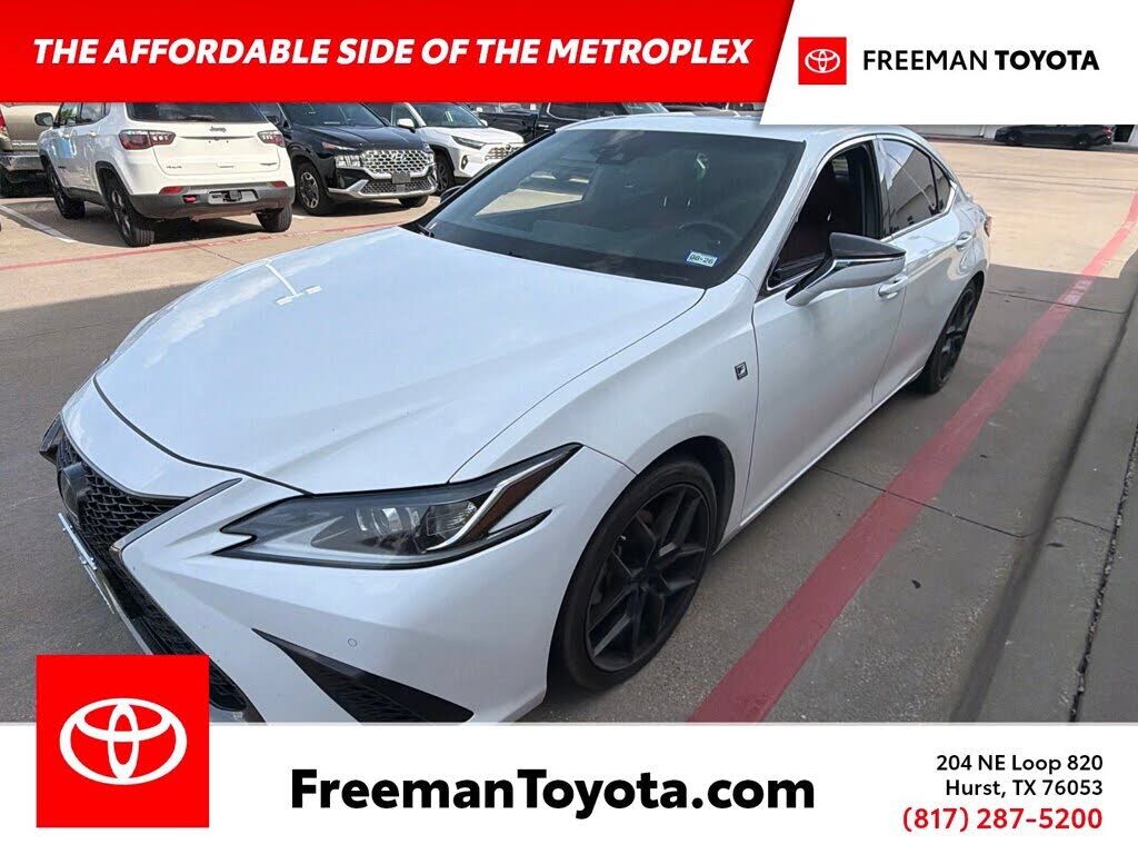 2019 LEXUS ES