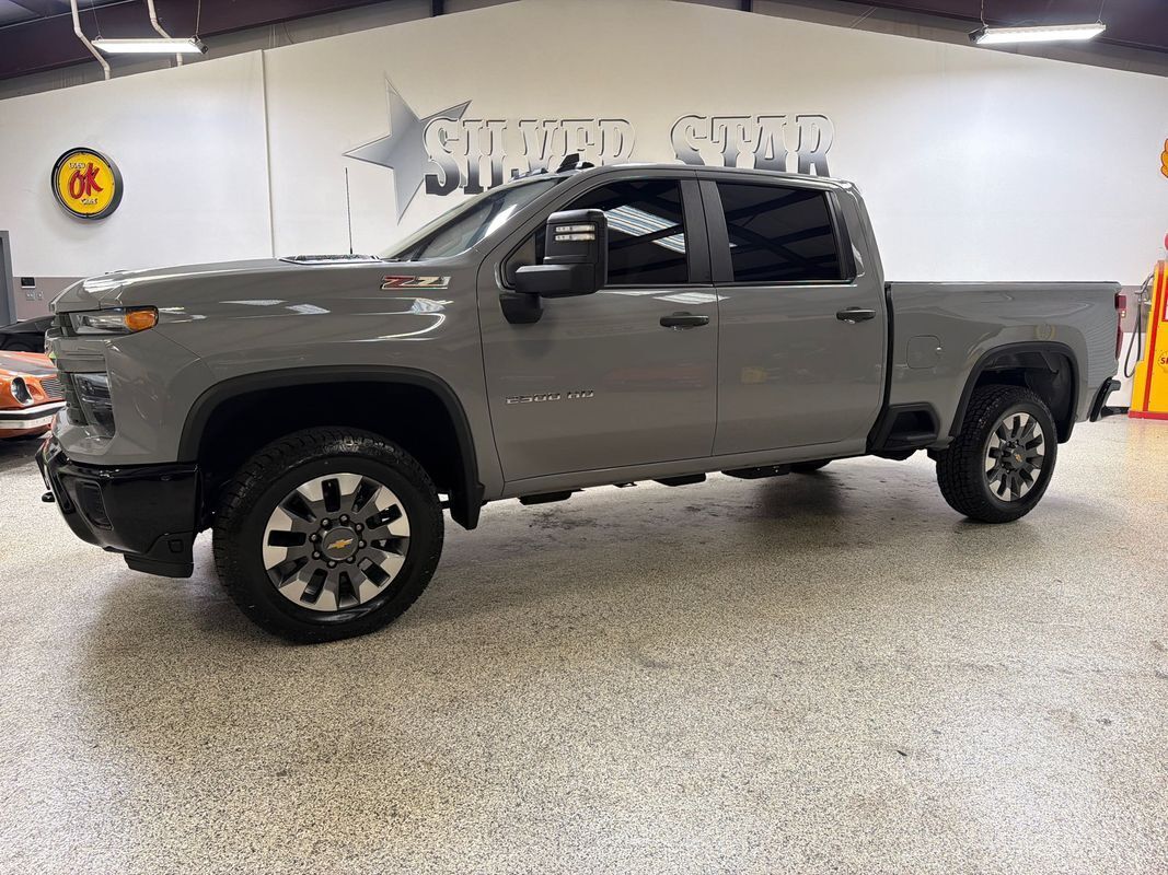 2024 CHEVROLET Silverado HD