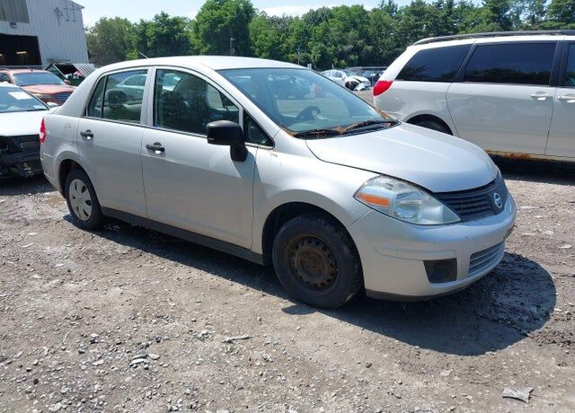 2009 NISSAN Versa