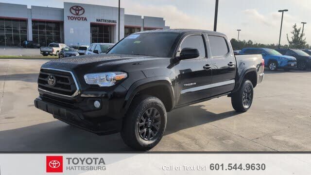 2023 TOYOTA Tacoma