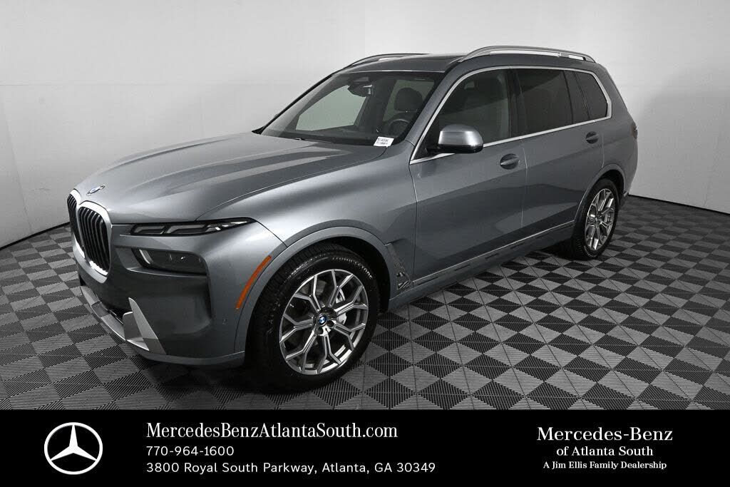 2023 BMW X7