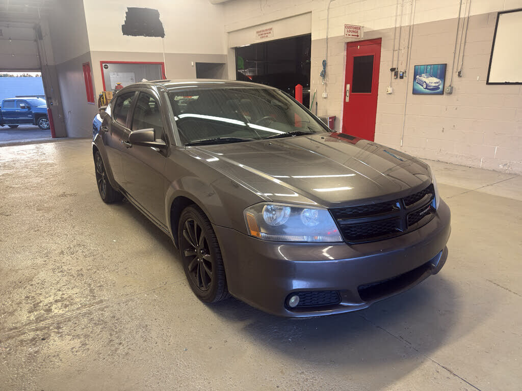 2014 DODGE Avenger