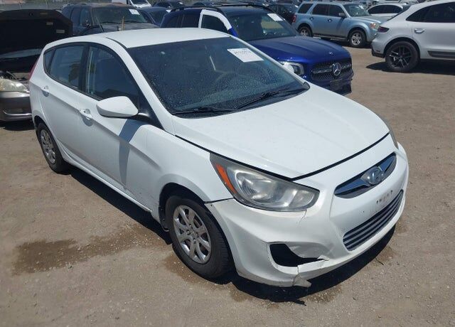 2014 HYUNDAI Accent