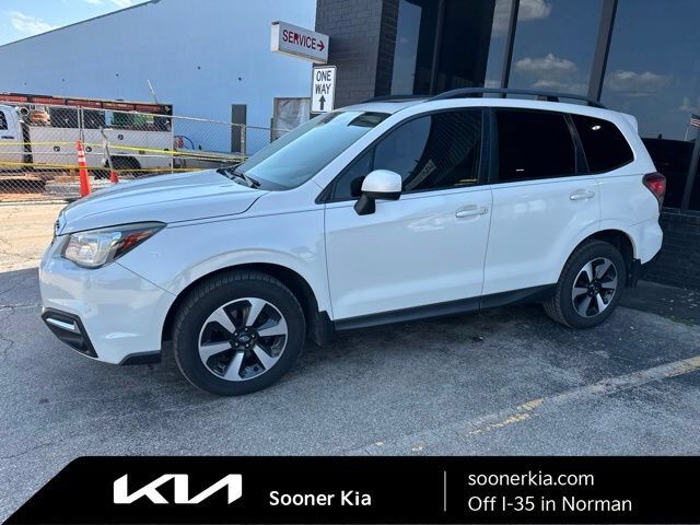 2017 SUBARU Forester