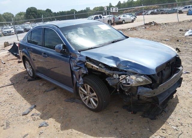 2013 SUBARU Legacy