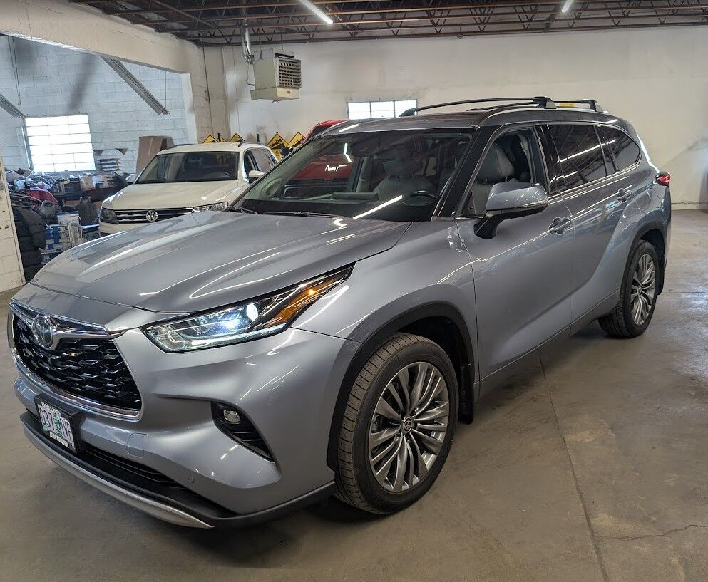 2021 TOYOTA Highlander