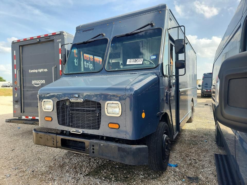 2021 FREIGHTLINER MT 45G Front Gasoline Engine Walk in Van Chassis