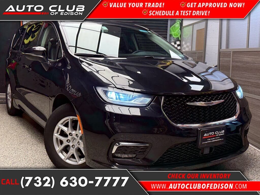 2023 CHRYSLER Pacifica