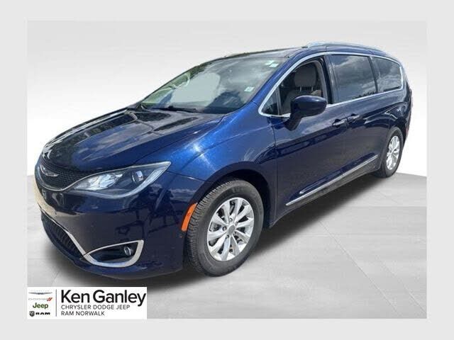 2019 CHRYSLER Pacifica