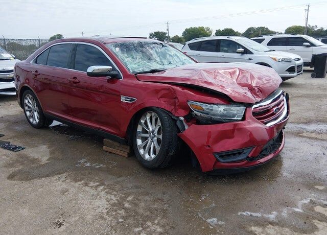 2013 FORD Taurus