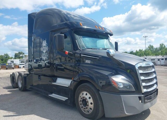 2019 FREIGHTLINER New Cascadia 126" Sleepercab
