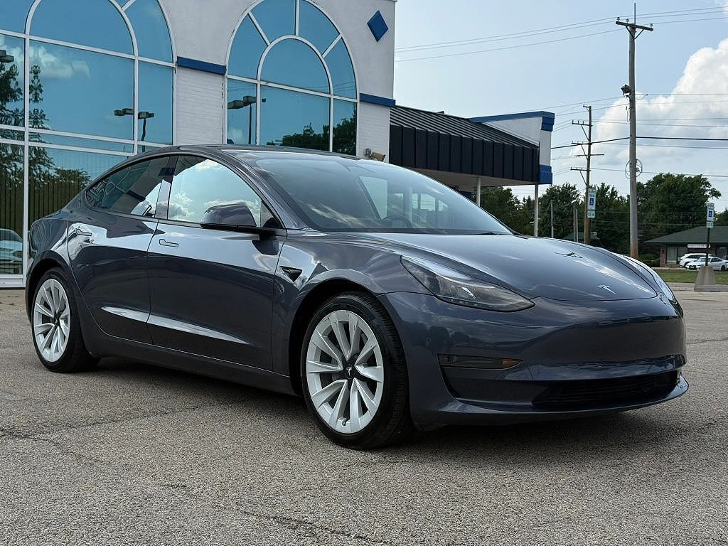 2023 TESLA Model 3