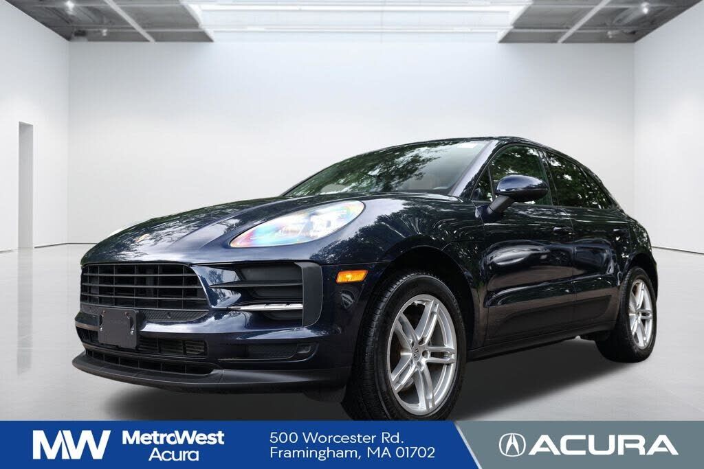 2020 PORSCHE Macan