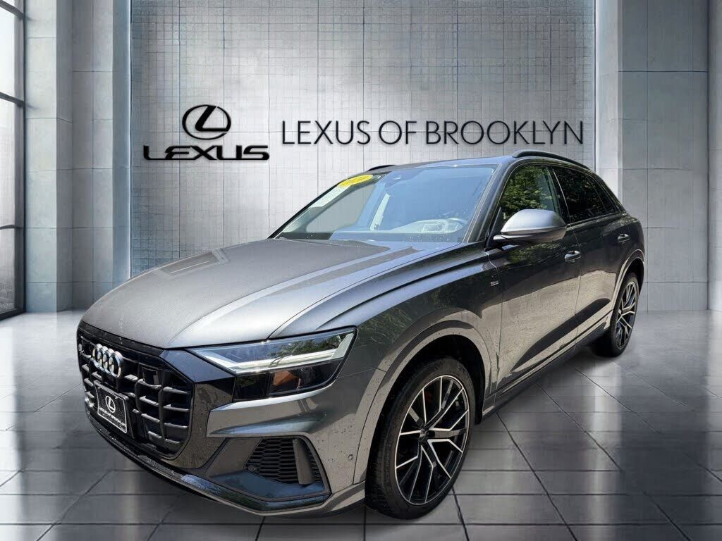 2020 AUDI Q8