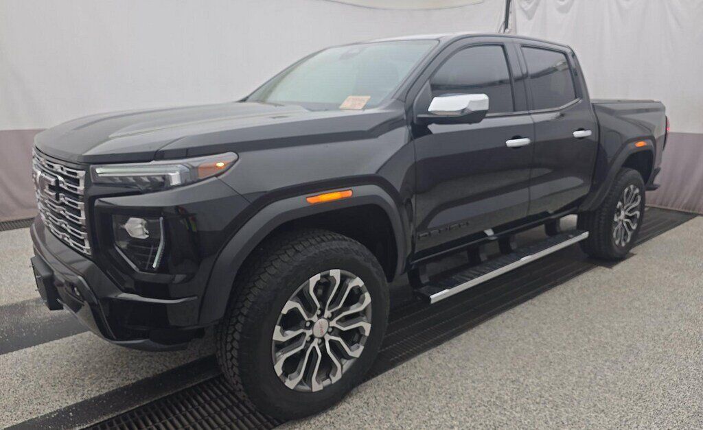 2024 GMC Canyon