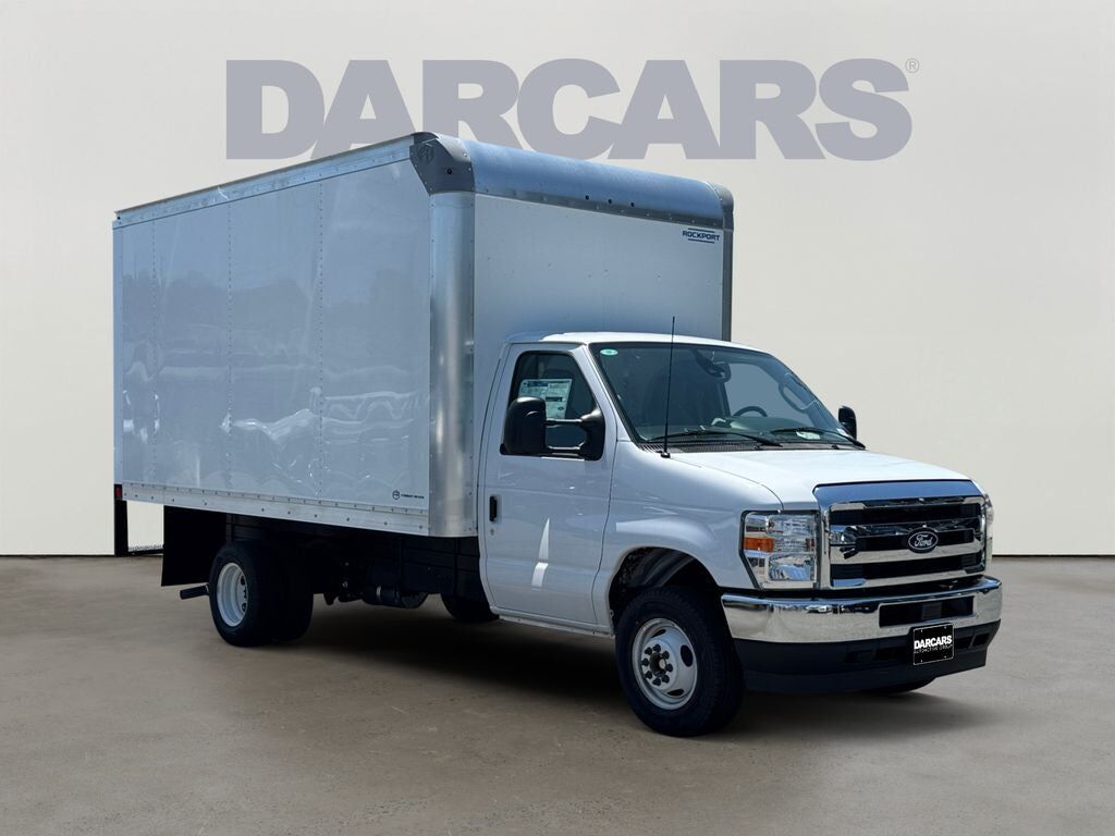 2027 FORD E-450