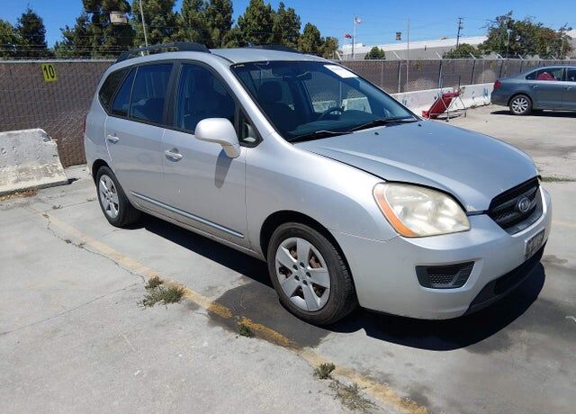 2009 KIA Rondo
