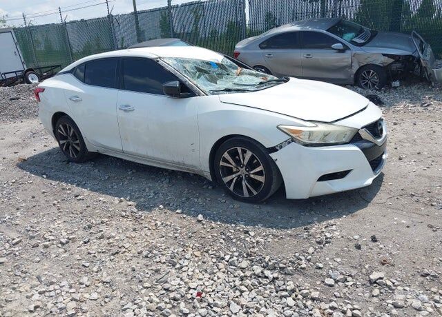 2016 NISSAN Maxima