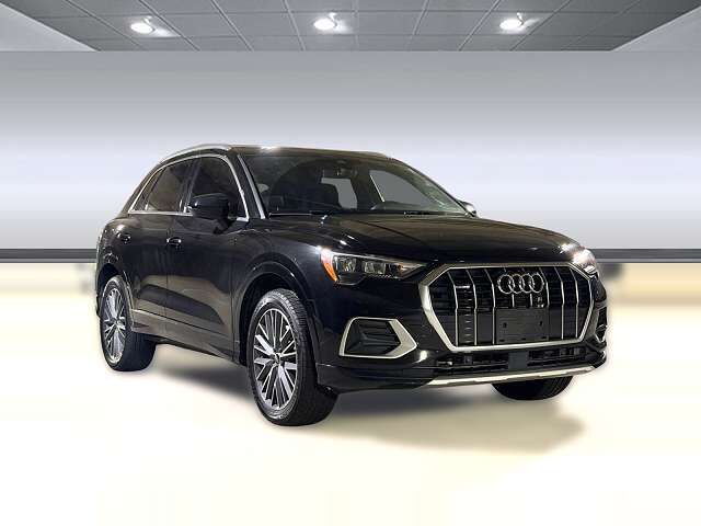 2022 AUDI Q3