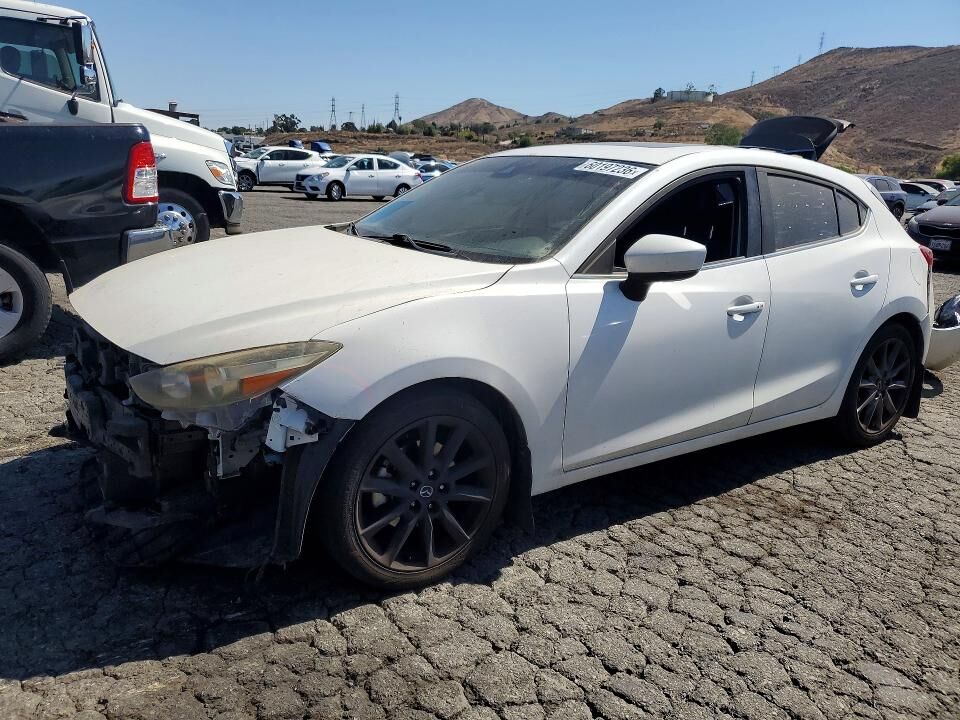 2018 MAZDA Mazda3