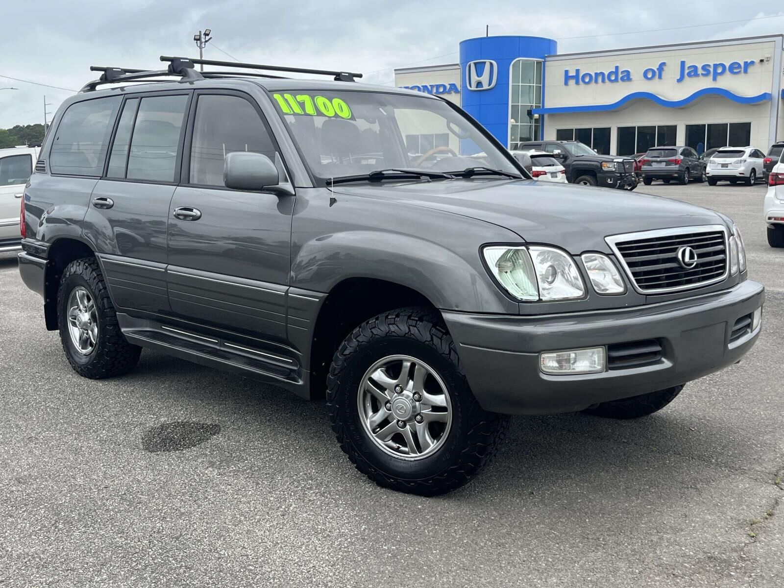 2002 LEXUS LX