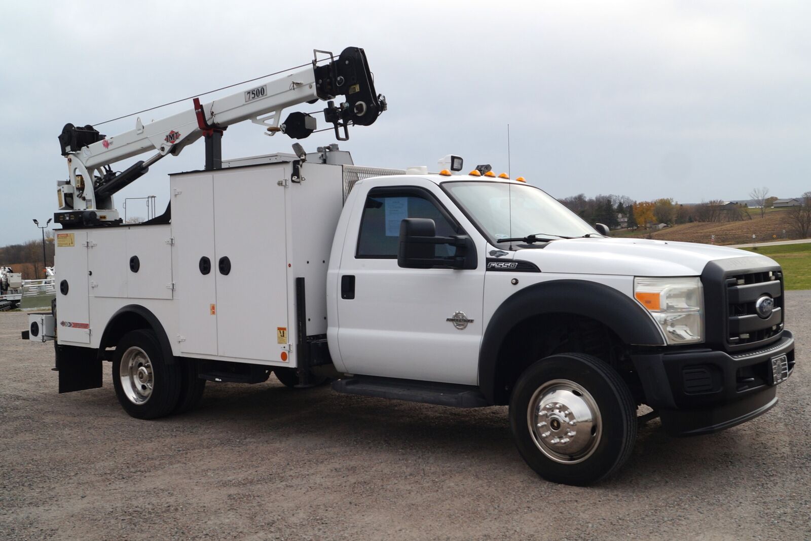 2016 FORD F-550