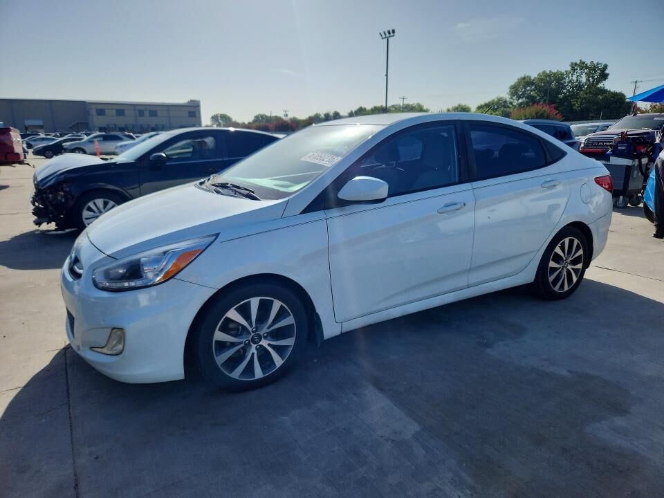 2015 HYUNDAI Accent