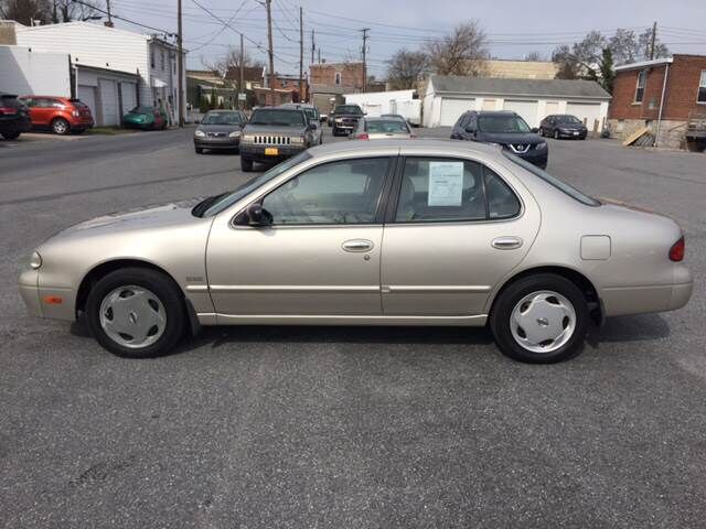1993 NISSAN Altima