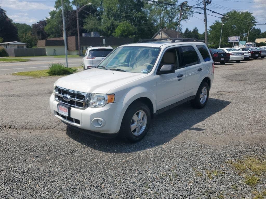 2011 FORD Escape